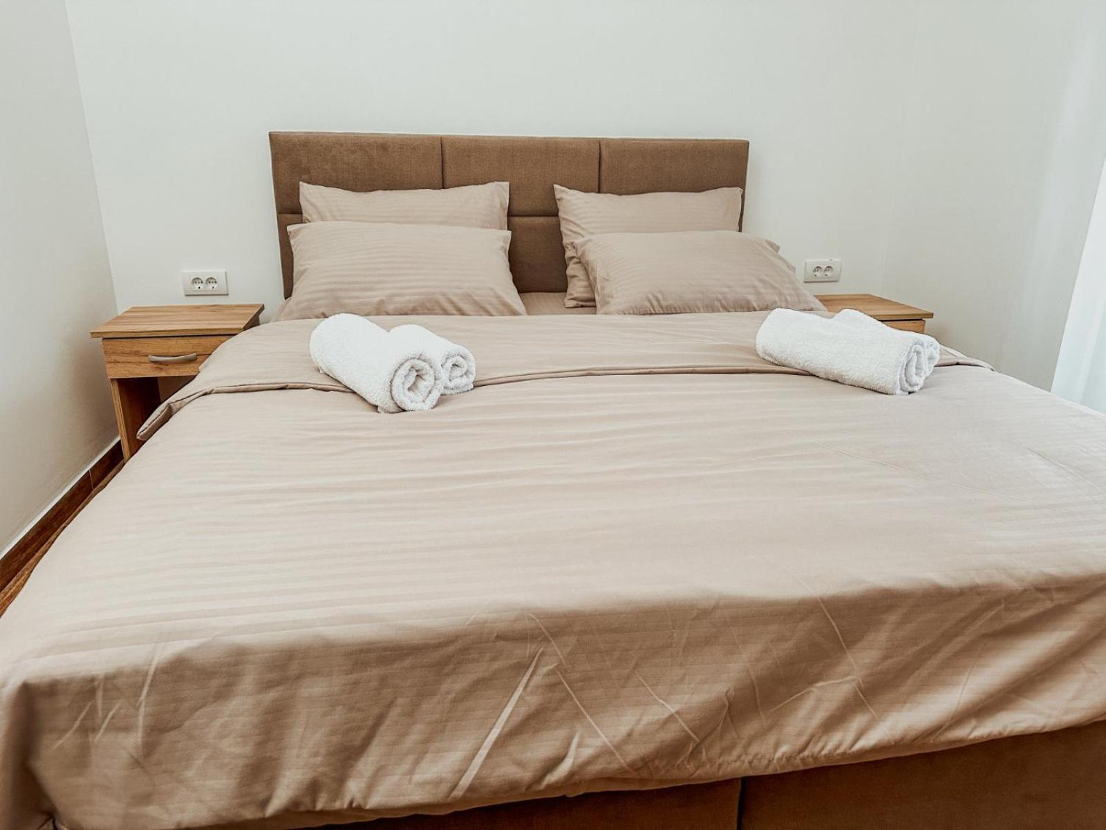 Kiko Apartmani Lux 즈레냐닌 외부 사진